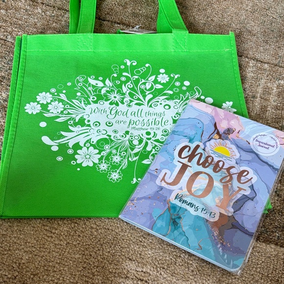 NWT Green Tote Bag and Inspirational Notebook Set - Picture 8 of 8
